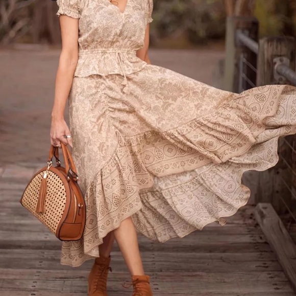 Lioness Ruched Maxi Skirt / Smoky - Picture 5 of 12